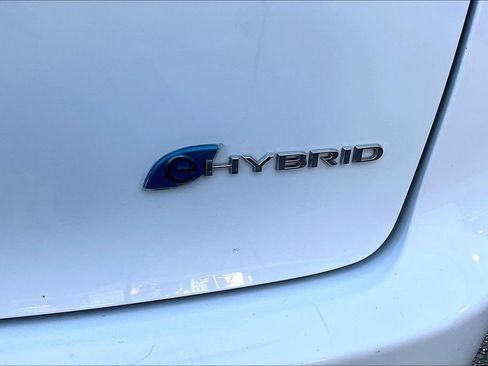 Used 2024 Chrysler Pacifica Limited FWD image 24