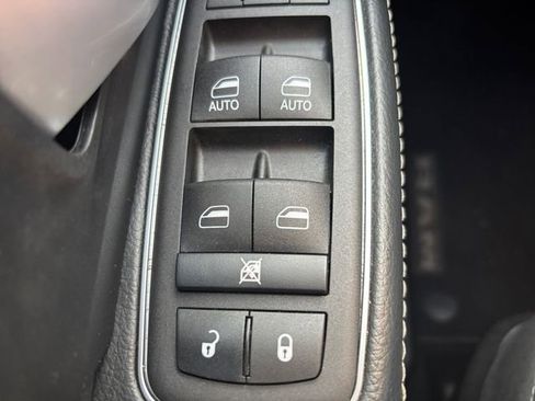 Used 2024 RAM 3500 SLT w/ Quick Order Package 2YG SLT image 17