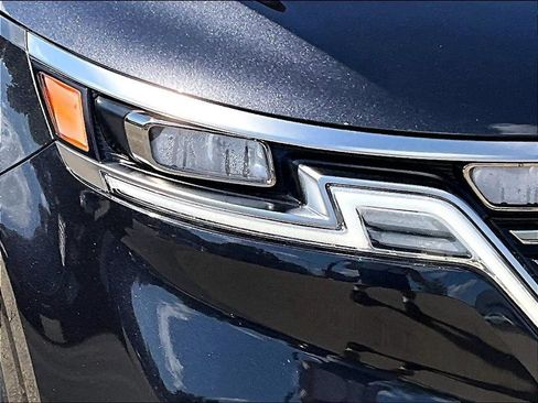 Used 2024 Kia Carnival SX Prestige FWD image 35