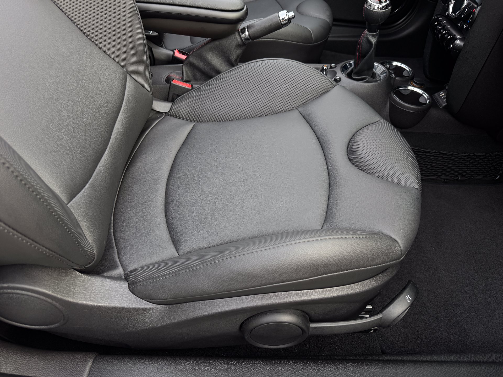 Used 2013 MINI Cooper Roadster S FWD image 33