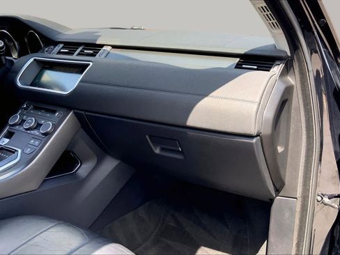 Used 2018 Land Rover Range Rover Evoque SE AWD/4WD image 18