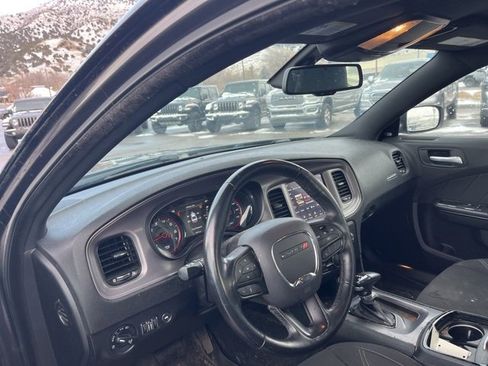 Used 2023 Dodge Charger SXT w/ Blacktop Package image 10