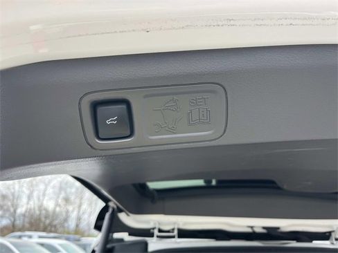 Used 2020 Ford Expedition XLT w/ Equipment Group 202A image 14