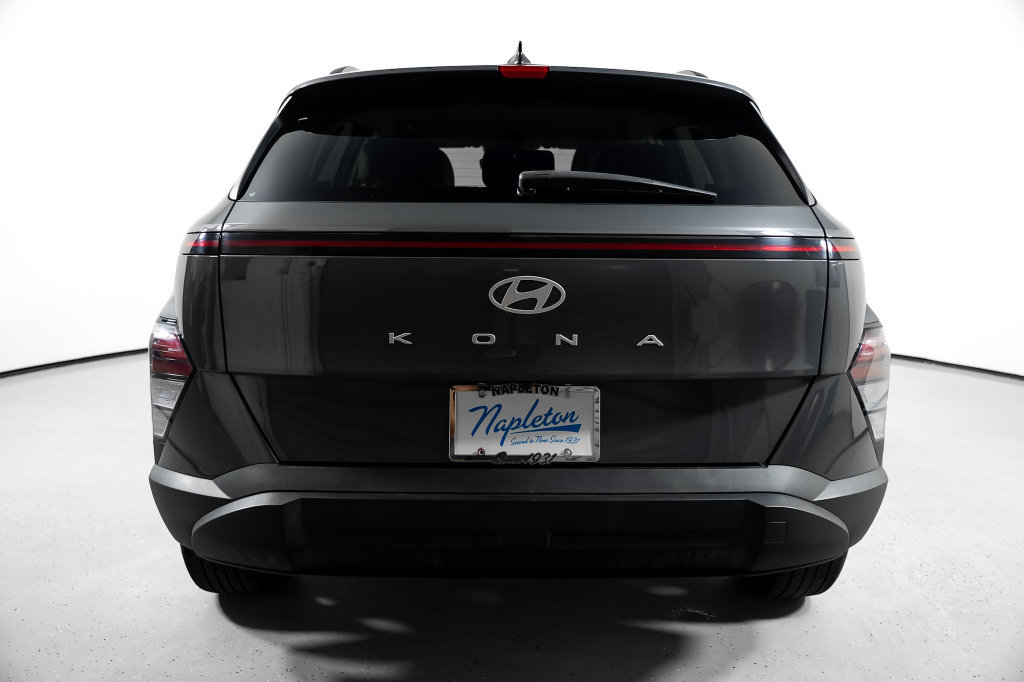 Certified 2025 Hyundai Kona SEL FWD image 11