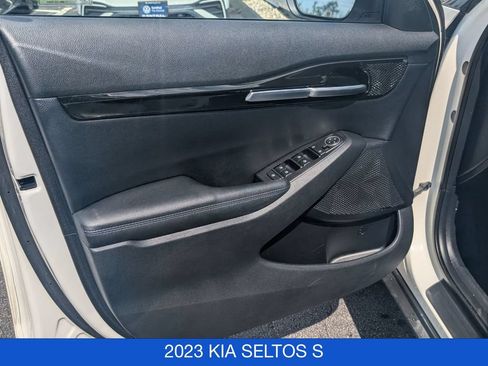 Used 2023 Kia Seltos S AWD/4WD image 11