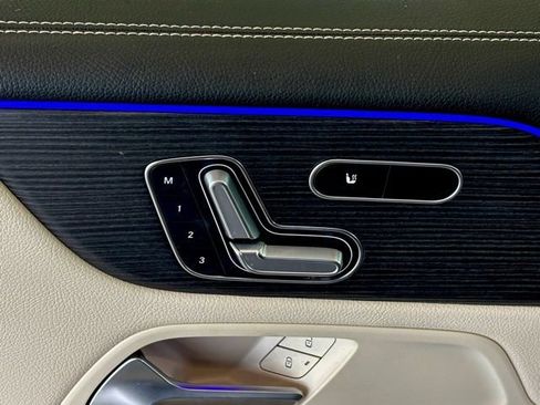 Used 2023 Mercedes-Benz GLB 250 image 13