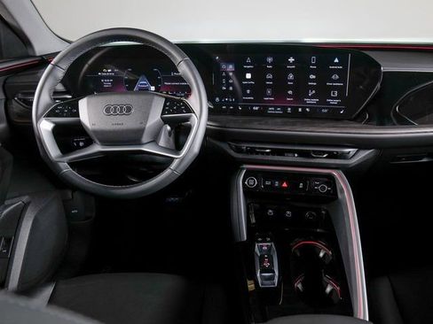 Used 2025 Audi Q5 Premium w/ Convenience Package AWD/4WD image 13