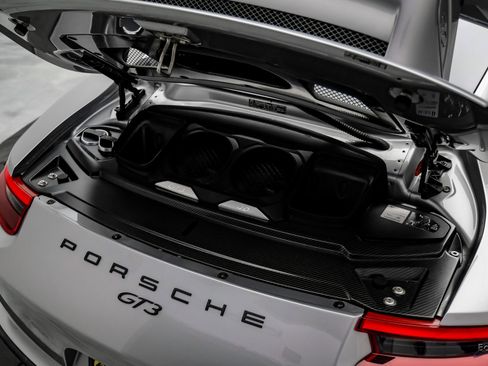 Used 2018 Porsche 911 GT3 w/ Sport Chrono Package image 79