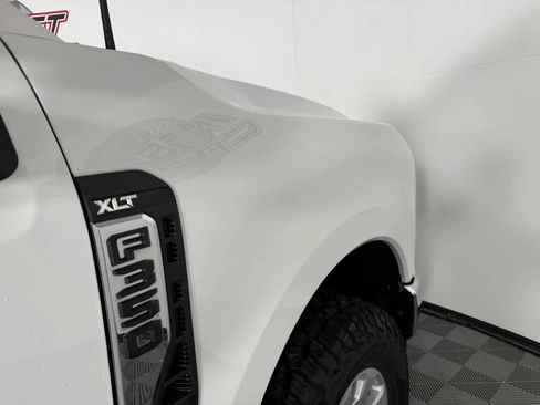 Used 2023 Ford F350 XLT AWD/4WD image 29