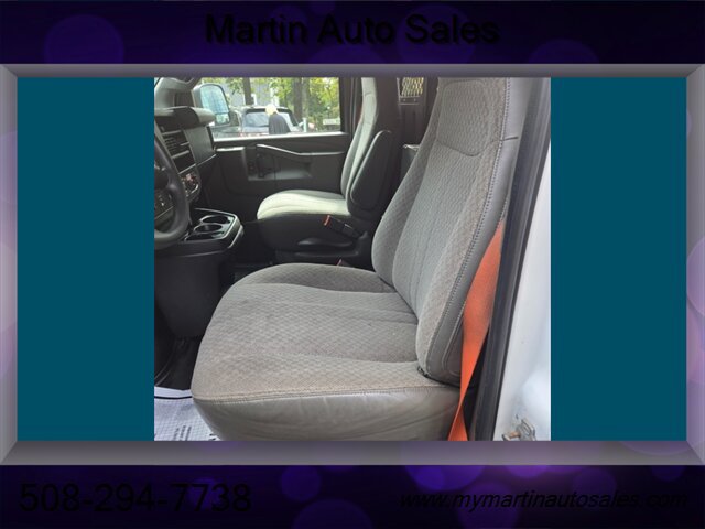 Used 2018 GMC Savana 2500 RWD image 8