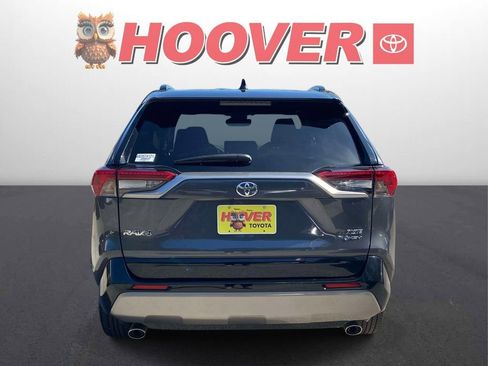 Used 2025 Toyota RAV4 XSE image 3