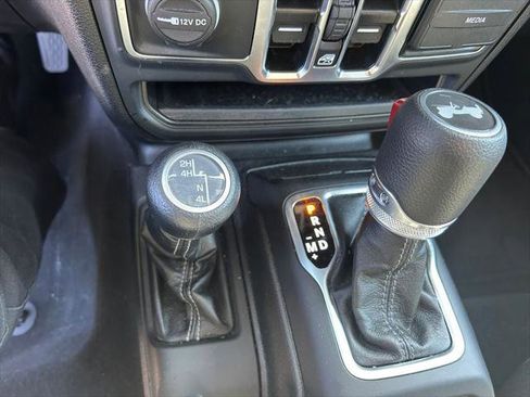 Certified 2025 Jeep Wrangler Unlimited Sahara AWD/4WD image 23