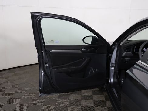 Used 2023 Volkswagen Jetta S image 15