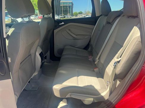 Used 2015 Ford Escape SE w/ Equipment Group 201A image 9