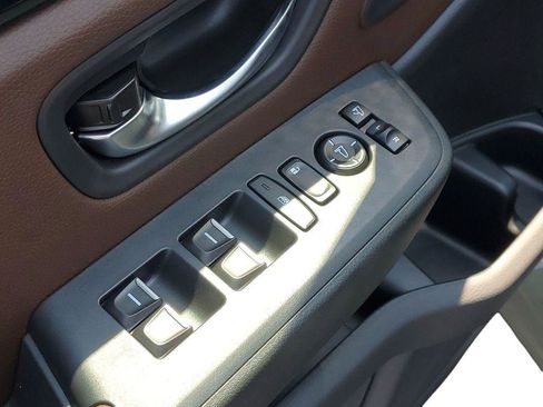 New 2026 Honda Pilot TrailSport image 9