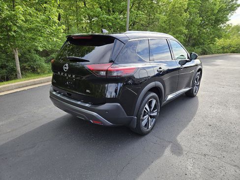 Used 2022 Nissan Rogue SL FWD image 3