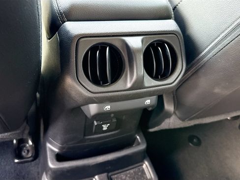 Used 2023 Jeep Wrangler Unlimited Sahara AWD/4WD image 28