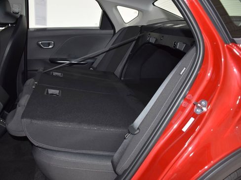 New 2025 Kia K4 LXS image 28