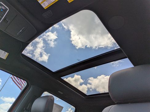 New 2025 Ford F150 Lariat w/ Equipment Group 502A High image 21