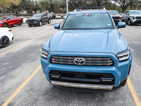 Used 2025 Toyota 4Runner Limited image 3