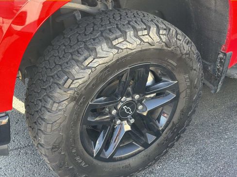 Used 2020 Chevrolet Silverado 1500 LT Trail Boss image 10