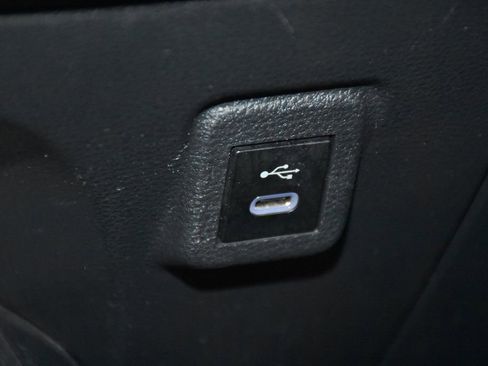 Used 2023 Toyota Corolla LE image 21