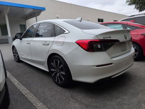 Used 2022 Honda Civic EX image 4