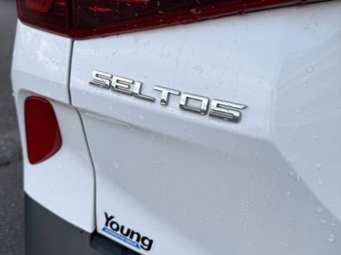 Used 2021 Kia Seltos S image 9
