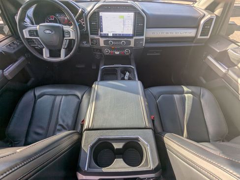 Used 2022 Ford F350 Platinum w/ FX4 Off-Road Package image 28