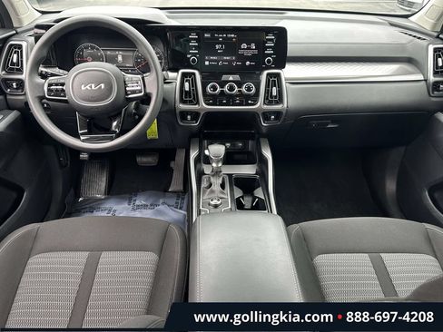 Certified 2023 Kia Sorento LX FWD image 11