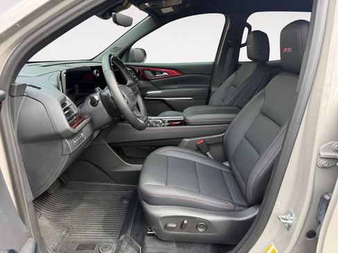 Used 2026 Chevrolet Traverse Z71 w/ Enhanced Driving Package AWD/4WD image 11