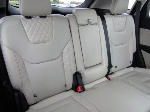 Used 2024 Ford Edge Titanium w/ Titanium Elite Package image 9