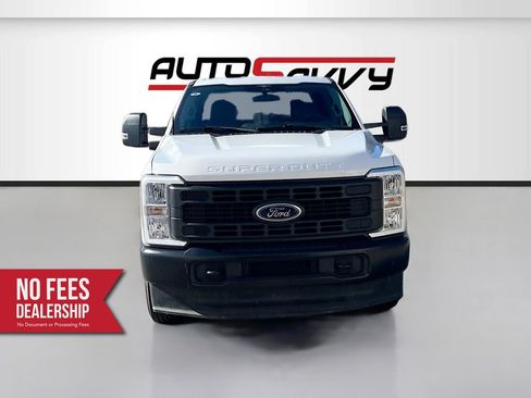 Used 2023 Ford F350 XL AWD/4WD image 2