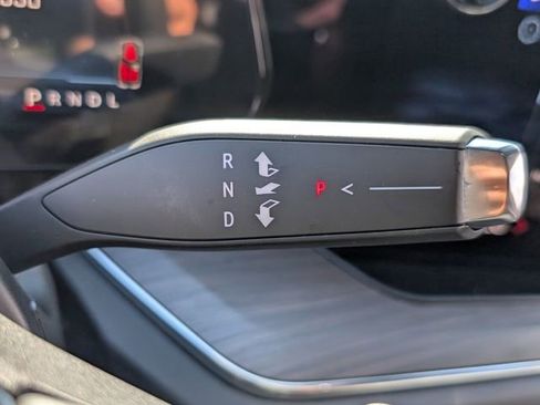 Used 2026 Chevrolet Suburban LT image 28