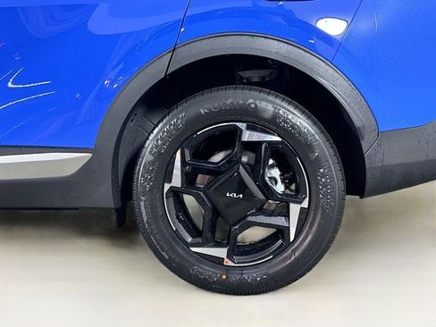 New 2026 Kia Sportage EX AWD/4WD image 11