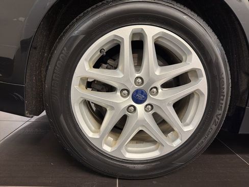 Used 2014 Ford Fusion SE w/ Equipment Group 202A FWD image 7