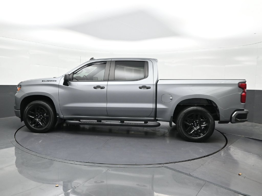 Used 2024 Chevrolet Silverado 1500 Custom w/ Turbomax Blackout Package RWD image 2