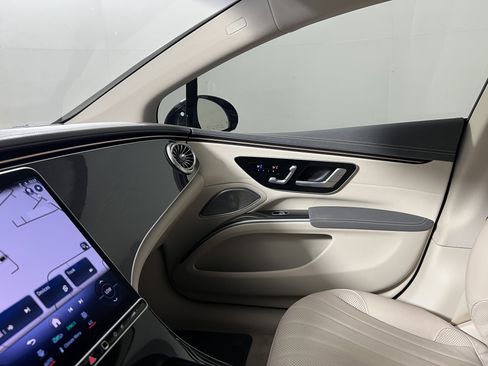 Certified 2022 Mercedes-Benz EQS 450+ Sedan image 12
