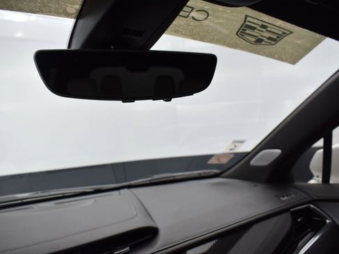 Certified 2023 Cadillac XT6 Sport w/ Technology Package image 19