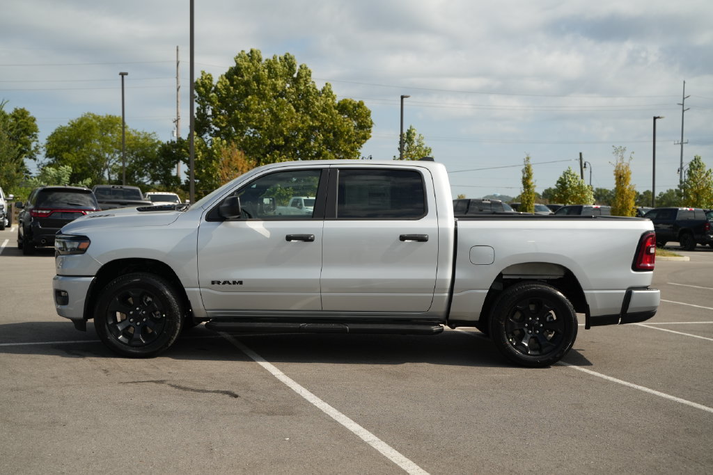 New 2026 RAM 1500 Express AWD/4WD image 4