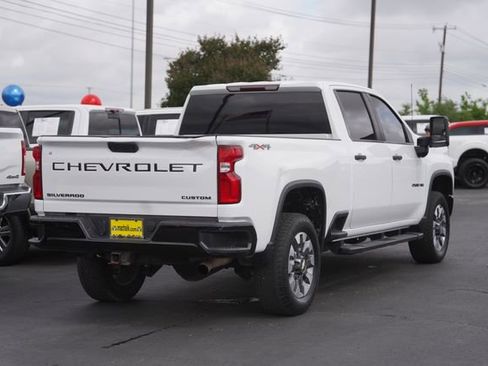 Used 2021 Chevrolet Silverado 2500 Custom w/ Custom Value Package AWD/4WD image 6