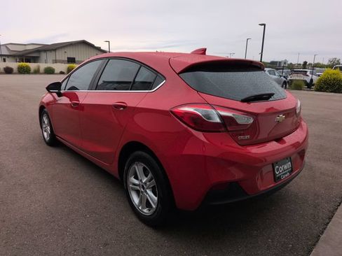 Used 2018 Chevrolet Cruze LT FWD image 5