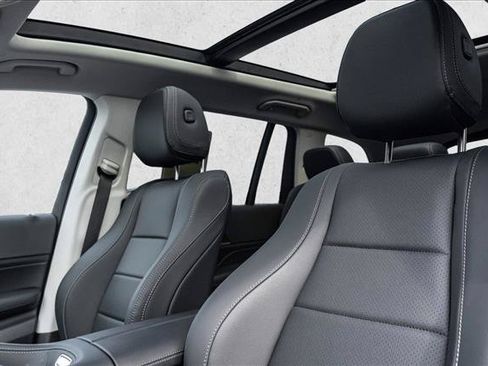 Certified 2026 Mercedes-Benz GLS 450 4MATIC image 24