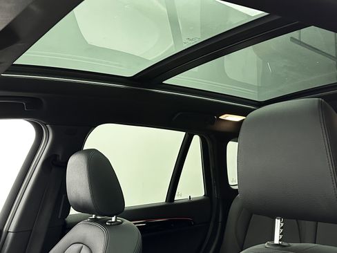 Used 2018 BMW X1 xDrive28i image 7