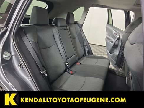 Used 2019 Toyota RAV4 XLE w/ Carpet Mat Package FWD image 27