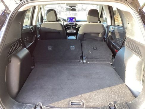Used 2022 Ford Escape SE image 11