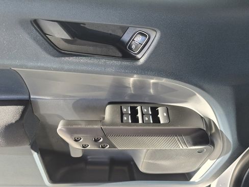 Used 2024 Ford Maverick XL image 46