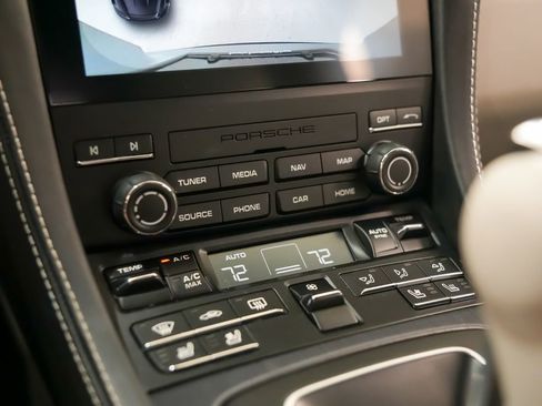 Used 2024 Porsche 718 Boxster GTS RWD image 29