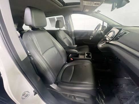 Used 2023 Honda Odyssey EX-L image 29