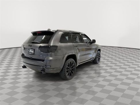 Used 2020 Jeep Grand Cherokee Altitude image 10